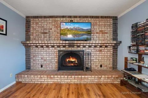 Living - 5637 Cascade Dr, Redding, CA 96003 photo 1 of 3
