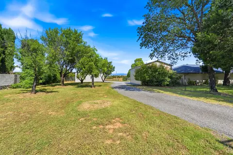 Exterior - 6905 Scotview Ln, Anderson, CA 96007 photo 8 of 15