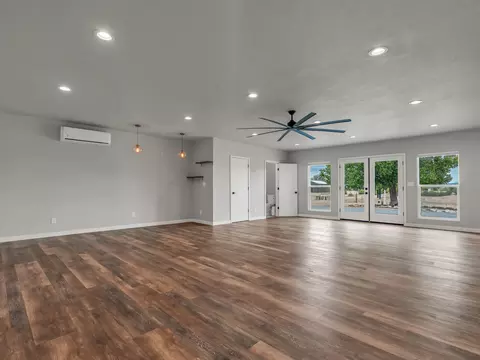 Living - 6905 Scotview Ln, Anderson, CA 96007 photo 10 of 12