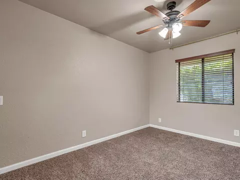 Bedroom - 6905 Scotview Ln, Anderson, CA 96007 photo 5 of 7
