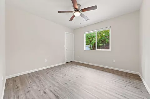 Bedroom - 2460 N Bonnyview Rd, Redding, CA 96001 photo 4 of 6