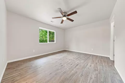 Bedroom - 2460 N Bonnyview Rd, Redding, CA 96001 photo 2 of 6