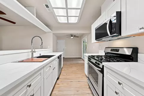 Kitchen - 2460 N Bonnyview Rd, Redding, CA 96001 photo 2 of 2