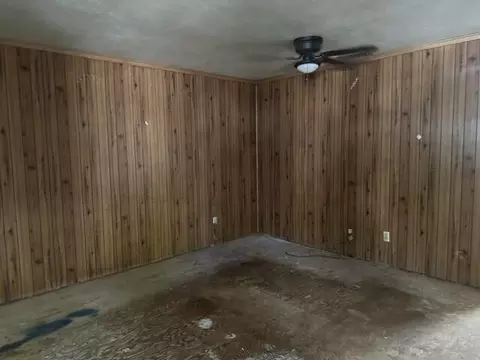 Living - 6838 Reflection St, Redding, CA 96001 photo 2 of 2