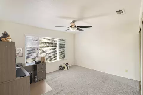 Bedroom - 200 Ridgetop Dr #4, Redding, CA 96003 photo 4 of 4