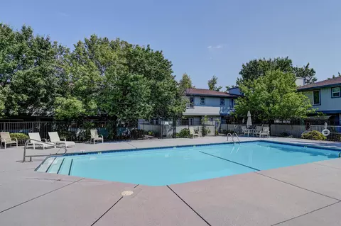 Exterior - 200 Ridgetop Dr #4, Redding, CA 96003 photo 6 of 7