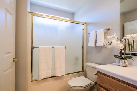 Bath - 11764 E Stillwater Way, Redding, CA 96003 photo 7 of 8