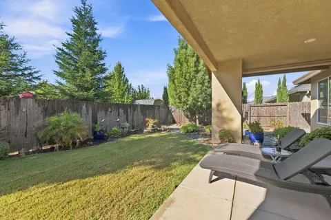 Exterior - 3577 Laver St, Redding, CA 96002 photo 2 of 10
