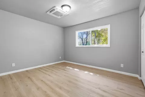 Bedroom - 3405 West St, Redding, CA 96001 photo 2 of 5