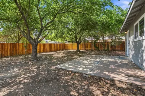 Exterior - 3405 West St, Redding, CA 96001 photo 5 of 6