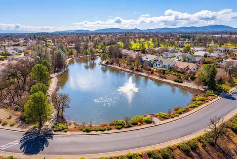 View/Area - 332 Franciscan Trl, Redding, CA 96003 photo 2 of 5