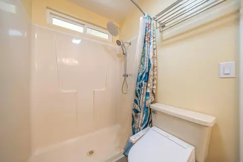 Bath - 9047 Chaparral Dr, Redding, CA 96001 photo 2 of 3