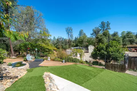 Exterior - 9047 Chaparral Dr, Redding, CA 96001 photo 19 of 46