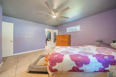 Bedroom - 9047 Chaparral Dr, Redding, CA 96001 photo 2 of 5