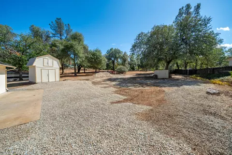 Exterior - 9047 Chaparral Dr, Redding, CA 96001 photo 24 of 46