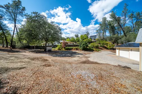 Exterior - 9047 Chaparral Dr, Redding, CA 96001 photo 23 of 46