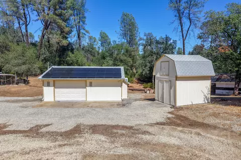 Exterior - 9047 Chaparral Dr, Redding, CA 96001 photo 44 of 46