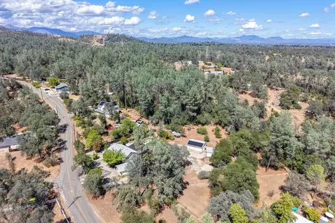 View/Area - 9047 Chaparral Dr, Redding, CA 96001 photo 1 of 7