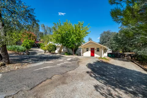 Exterior - 9047 Chaparral Dr, Redding, CA 96001 photo 1 of 46
