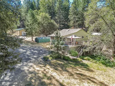 Exterior - 1541 Lewiston Rd, Lewiston, CA 96052 photo 7 of 7