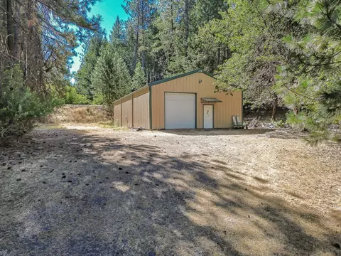 Exterior - 1541 Lewiston Rd, Lewiston, CA 96052 photo 1 of 7