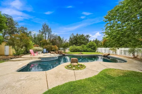 Exterior - 19355 Jacqueline St, Anderson, CA 96007 photo 7 of 11