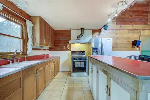 Kitchen - 441 Creekside Rd, Hyampom, CA 96046 photo 3 of 7