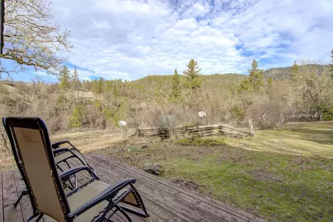 Exterior - 441 Creekside Rd, Hyampom, CA 96046 photo 11 of 12