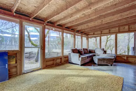 Exterior - 441 Creekside Rd, Hyampom, CA 96046 photo 3 of 12