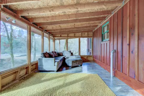 Exterior - 441 Creekside Rd, Hyampom, CA 96046 photo 4 of 12