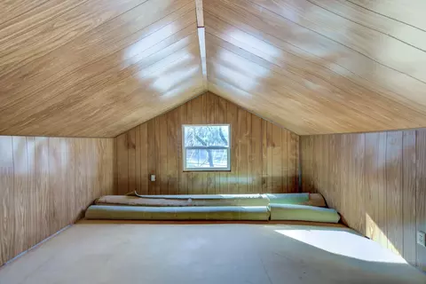 Bedroom - 441 Creekside Rd, Hyampom, CA 96046 photo 6 of 6