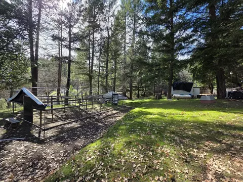 Exterior - 2141 Mc Alexander Rd, Hayfork, CA 96041 photo 7 of 18
