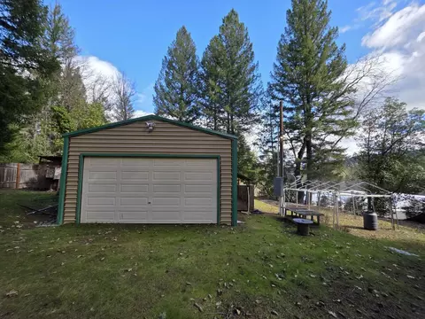 Exterior - 2141 Mc Alexander Rd, Hayfork, CA 96041 photo 4 of 18
