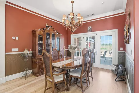 Dining - 19640 Dairyland Dr, Redding, CA 96002 photo 3 of 3