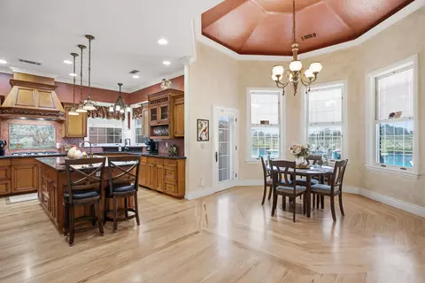 Dining - 19640 Dairyland Dr, Redding, CA 96002 photo 1 of 3