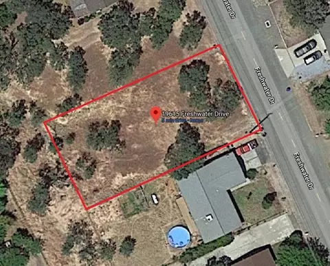 19615 Freshwater Dr, Cottonwood, CA 96022