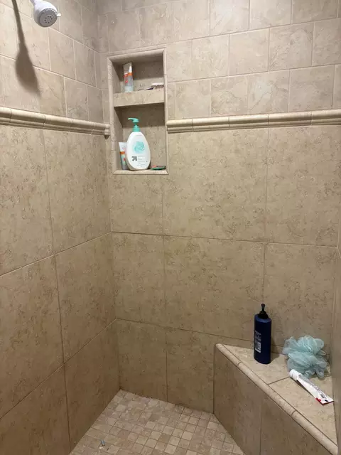 Bath - 25443 Glenburn Rd, Fall River Mills, CA 96028 photo 2 of 3