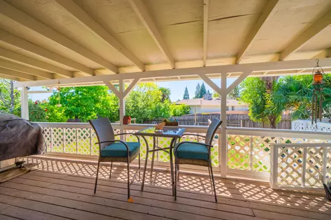 Exterior - 4065 Meander Dr, Redding, CA 96001 photo 4 of 13