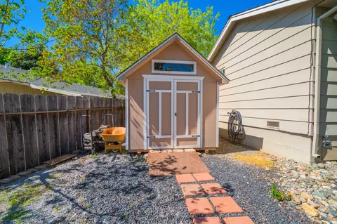 Exterior - 4065 Meander Dr, Redding, CA 96001 photo 9 of 13