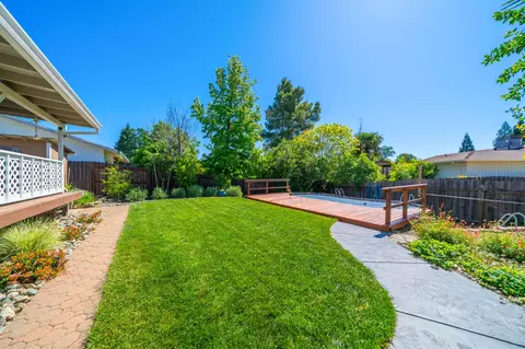 Exterior - 4065 Meander Dr, Redding, CA 96001 photo 7 of 13