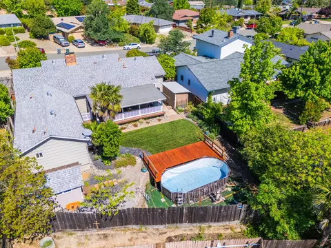 View/Area - 4065 Meander Dr, Redding, CA 96001 photo 6 of 10