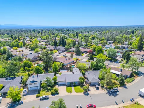 View/Area - 4065 Meander Dr, Redding, CA 96001 photo 10 of 10