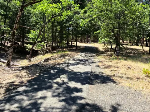 Exterior - 2129 Brady Rd, Hayfork, CA 96041 photo 11 of 13