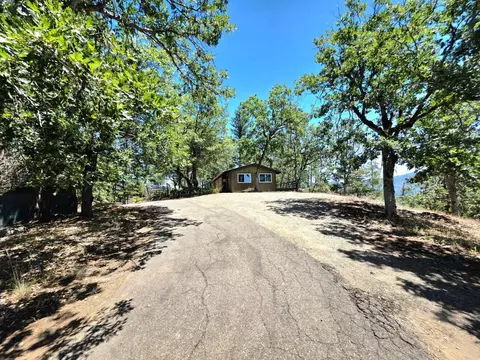 Exterior - 2129 Brady Rd, Hayfork, CA 96041 photo 10 of 13
