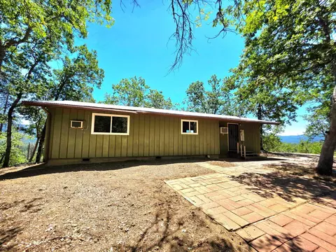 Exterior - 2129 Brady Rd, Hayfork, CA 96041 photo 3 of 13