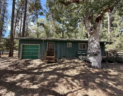 Exterior - 31 Landacre Rd, Hayfork, CA 96041 photo 3 of 6