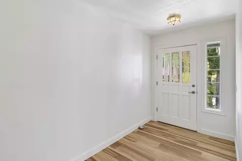 Entry Way - 3605 Summit Dr, Redding, CA 96001 photo 2 of 2