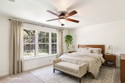 Bedroom - 3605 Summit Dr, Redding, CA 96001 photo 1 of 10