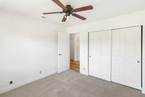 Bedroom - 3605 Summit Dr, Redding, CA 96001 photo 6 of 10