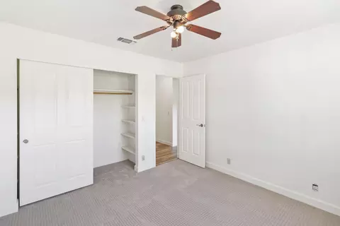 Bedroom - 3605 Summit Dr, Redding, CA 96001 photo 5 of 10